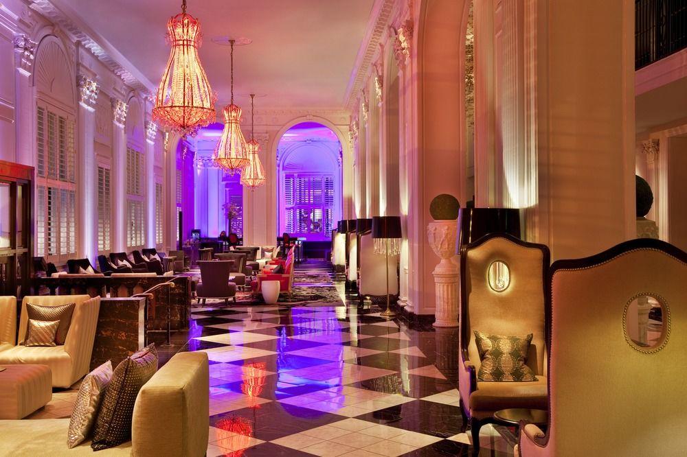 Hotel Washington Esterno foto The lobby of the St. Regis Singapore