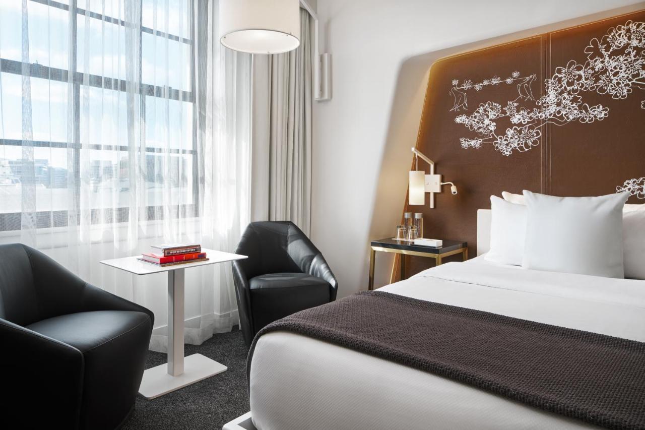Hotel Washington Esterno foto A room at the hotel