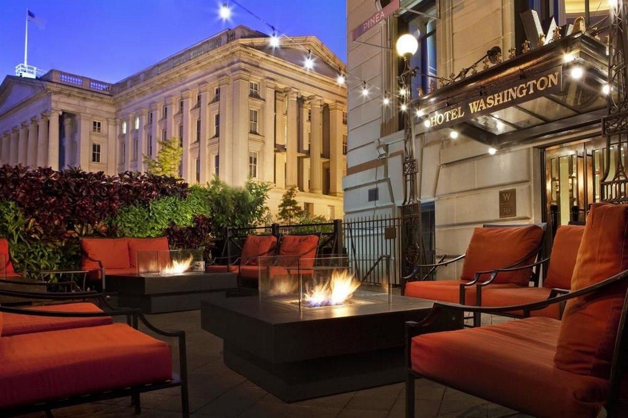 Hotel Washington Esterno foto The rooftop lounge at Hotel Washington
