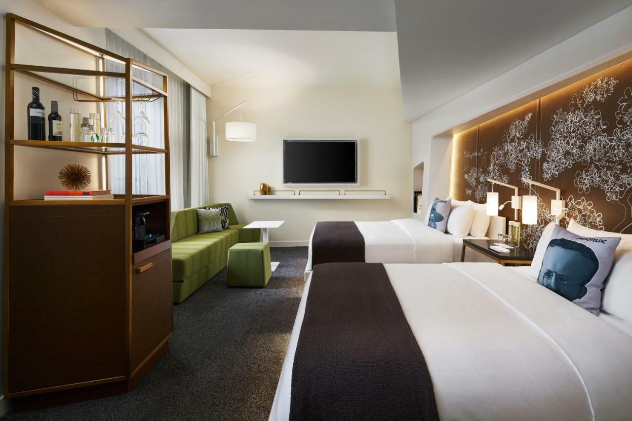 Hotel Washington Esterno foto A room at the hotel
